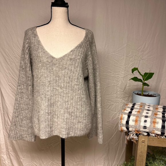 Beautiful Alpaca/Merino Wool Sweater From 'Skin' - size M - Picture 6 of 7